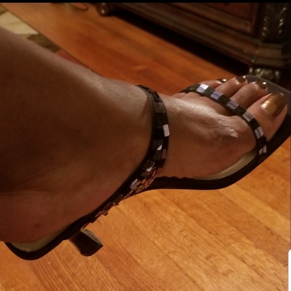 Shoes - Picture 3 of 3